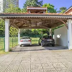 90 M2 Avec Parking Terrasse Balcons, Proche Du Port Et Plages