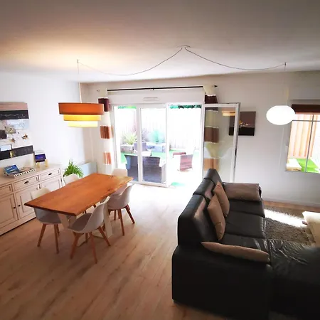 Appartement 90 M2 Avec Parking Terrasse Balcons, Proche Du Port Et Plages Arcachon